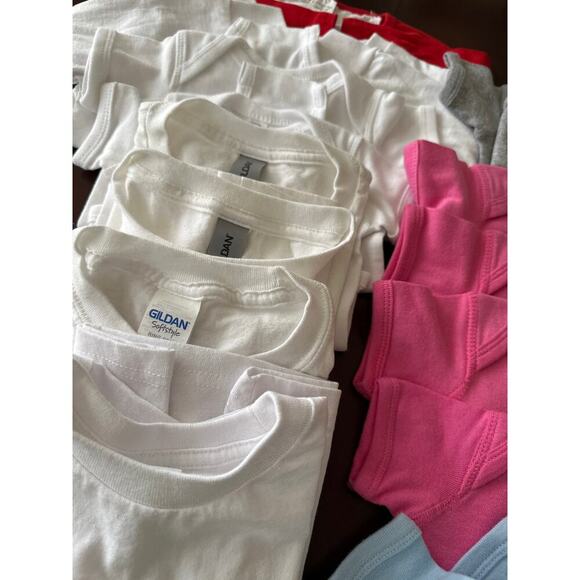 NEW‎ LOT OF 22 Blank Baby & Toddler Bodysuits, T-shirts Mixed Colors Sizes NB-4T - Picture 8 of 9